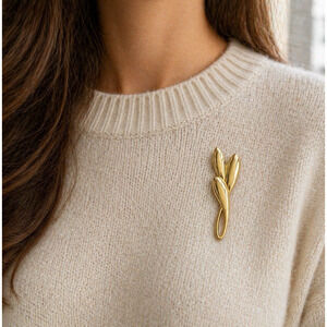 Vintage Gold Tone Abstract Leaf Brooch Pin Minimalist Sleek Statement